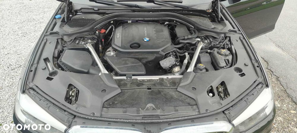 BMW Seria 5 520d M Sport Edition - 36