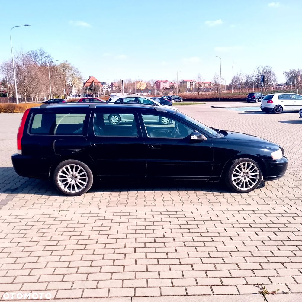 Volvo V70 2.4 Black Edition - 6