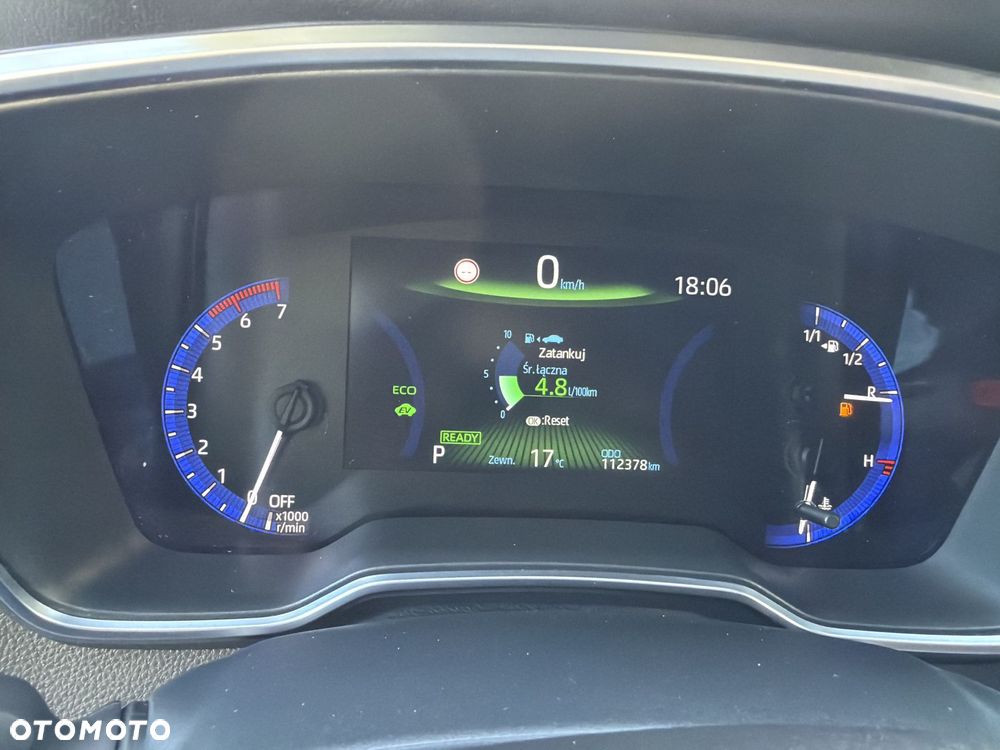 Toyota Corolla 1.8 Hybrid Comfort - 24