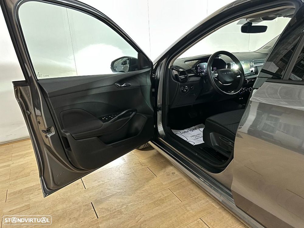 Skoda Fabia 1.0 TSI Selection DSG - 10