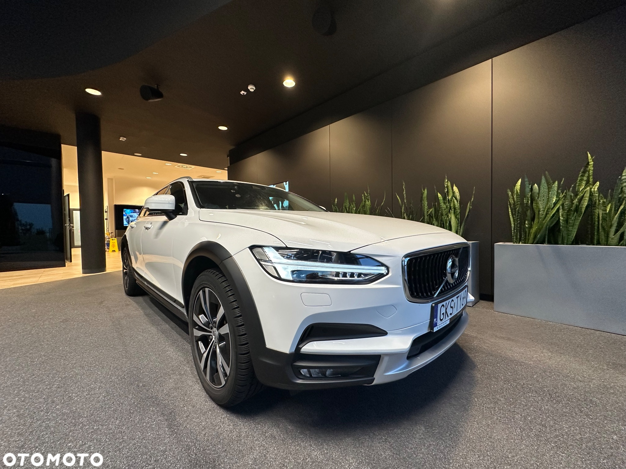 Volvo V90 Cross Country D4 AWD - 12