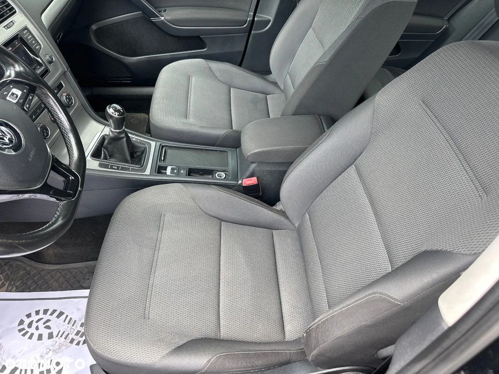 Volkswagen Golf 1.6 TDI BMT Comfortline - 17