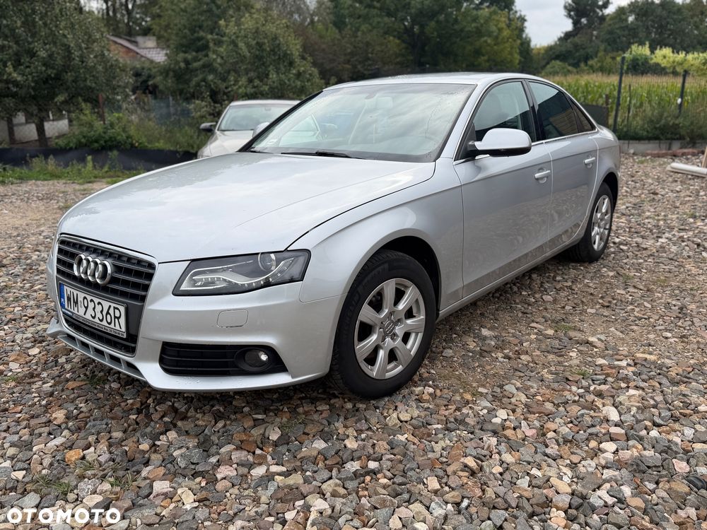 Audi A4 Limousine - 4