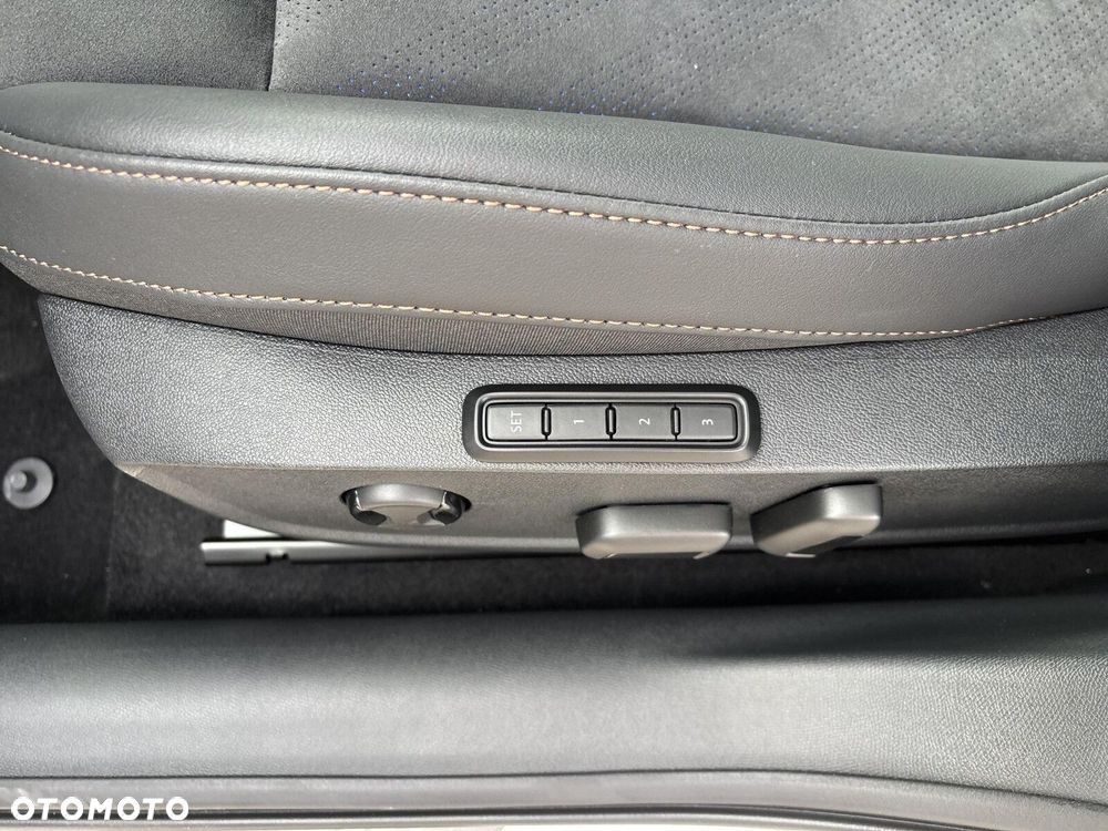 Cupra Leon Sportstourer 1.5 eTSI DSG - 13