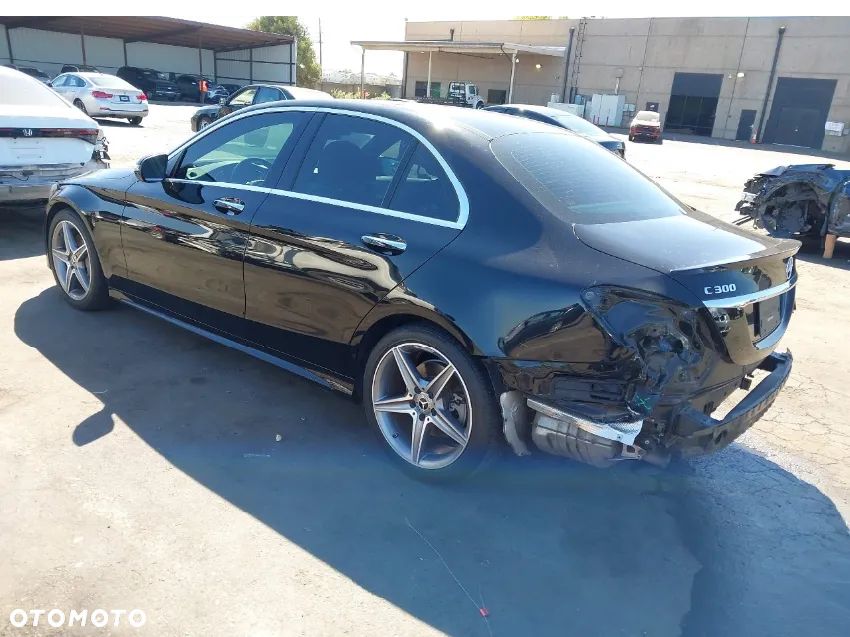 Mercedes-Benz Klasa C 300 T 7G-TRONIC AMG Line - 6