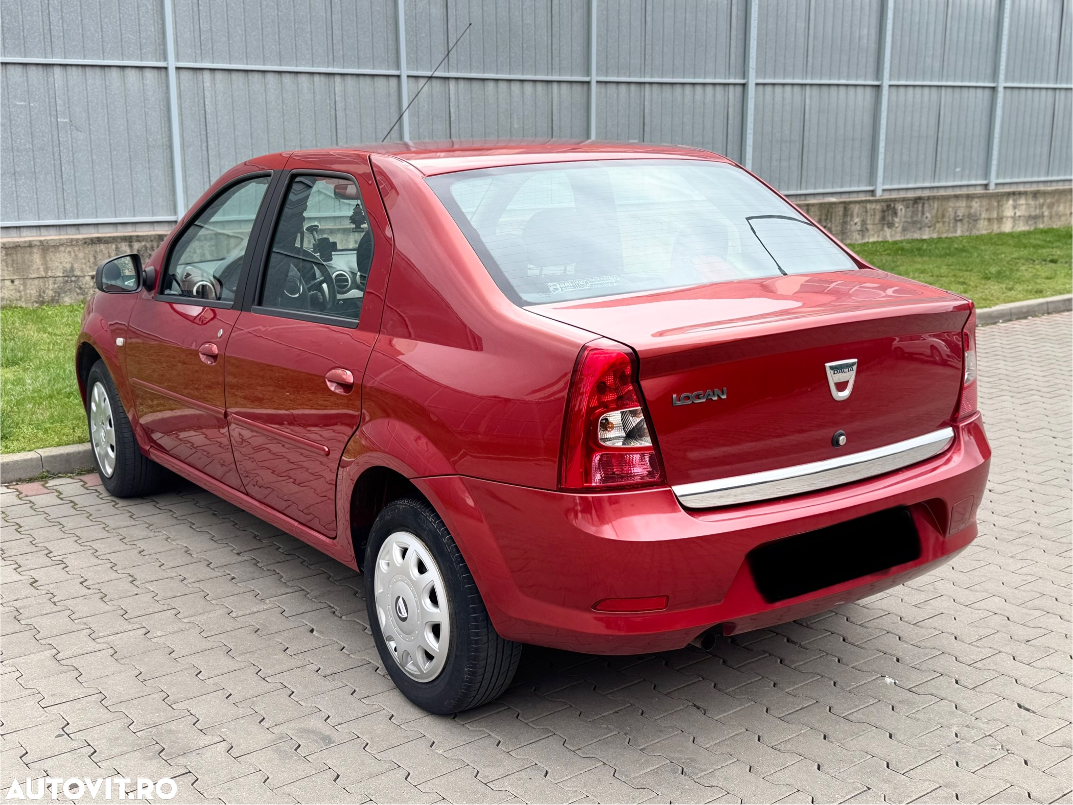 Dacia Logan 1.2 Laureate - 4