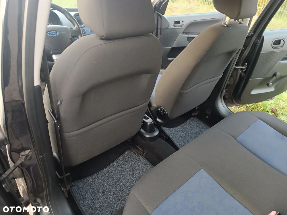 Ford Fiesta 1.4 Ambiente - 20