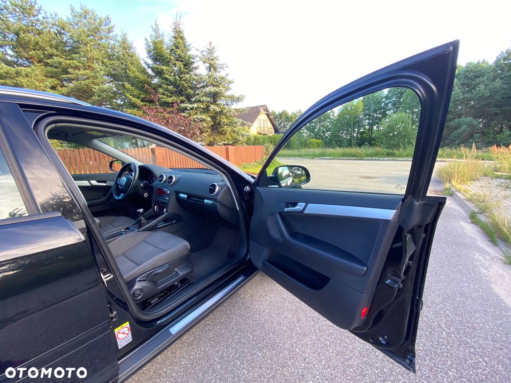 Audi A3 Sportback 2.0 TDI Ambition - 32