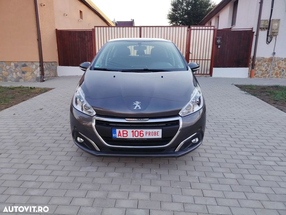 Peugeot 208 1.2 L PureTech Active - 12