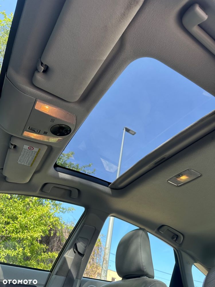 Toyota Prius 1.8 HSD Premium - 7