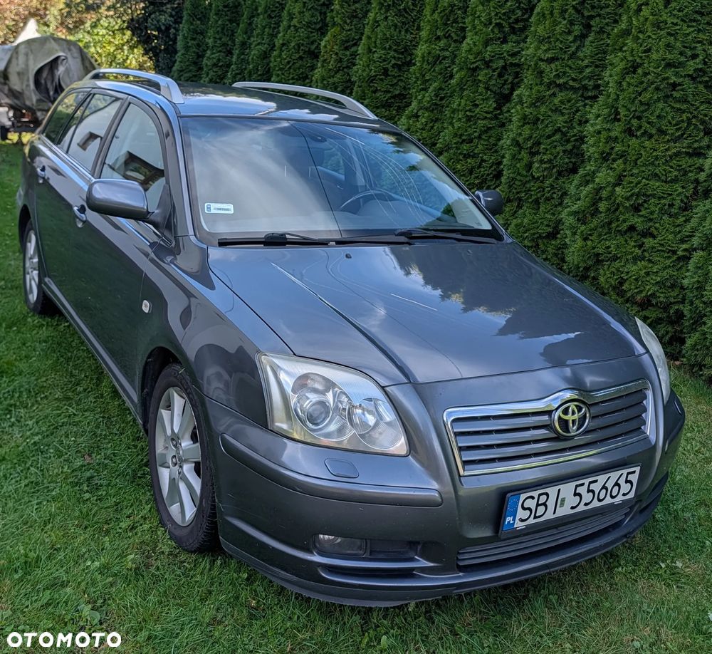 Toyota Avensis - 1