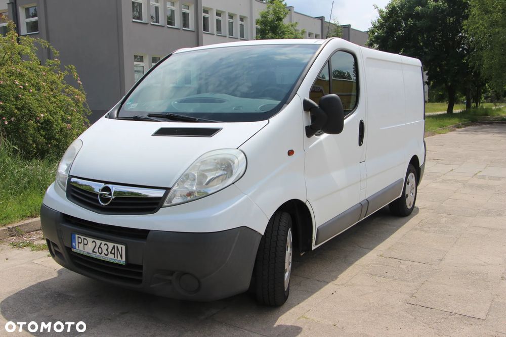 Opel Vivaro - 1