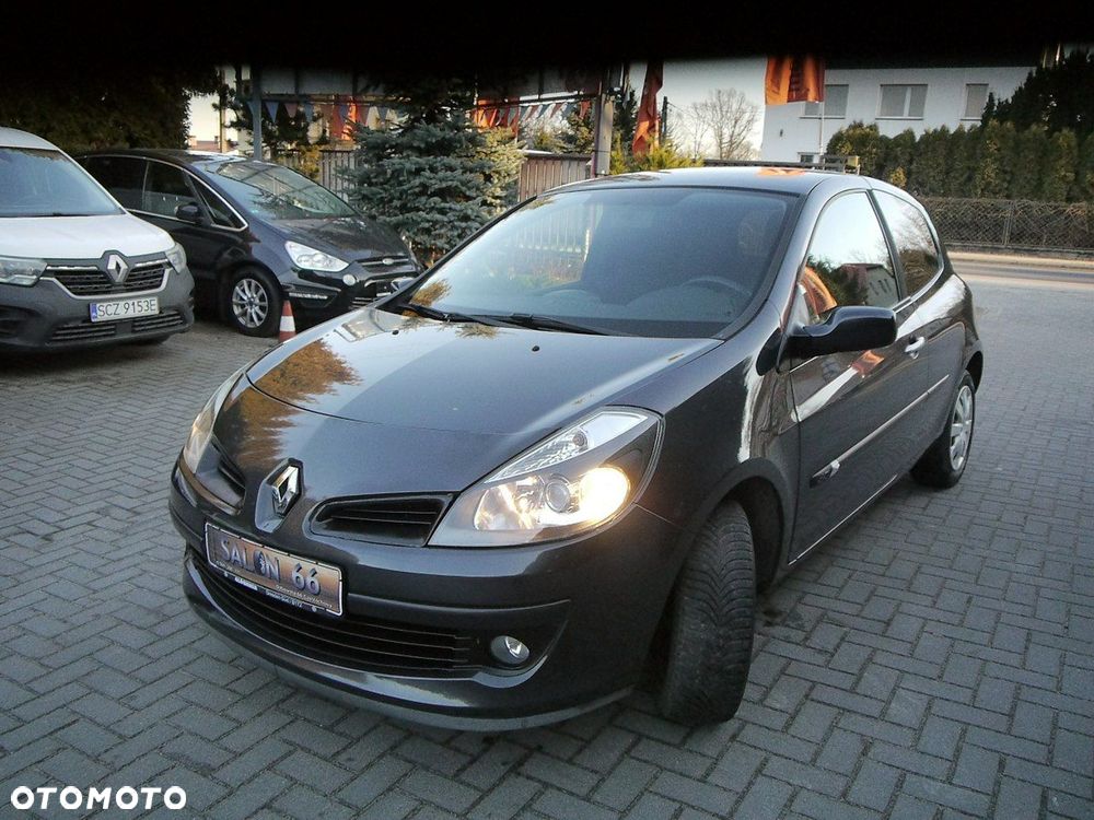Renault Clio 1.5 dCi Privilege - 8