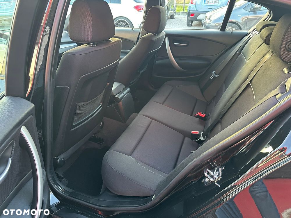 BMW Seria 1 116i - 13