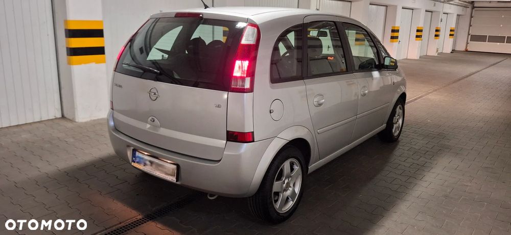 Opel Meriva 1.8 16V Cosmo - 5