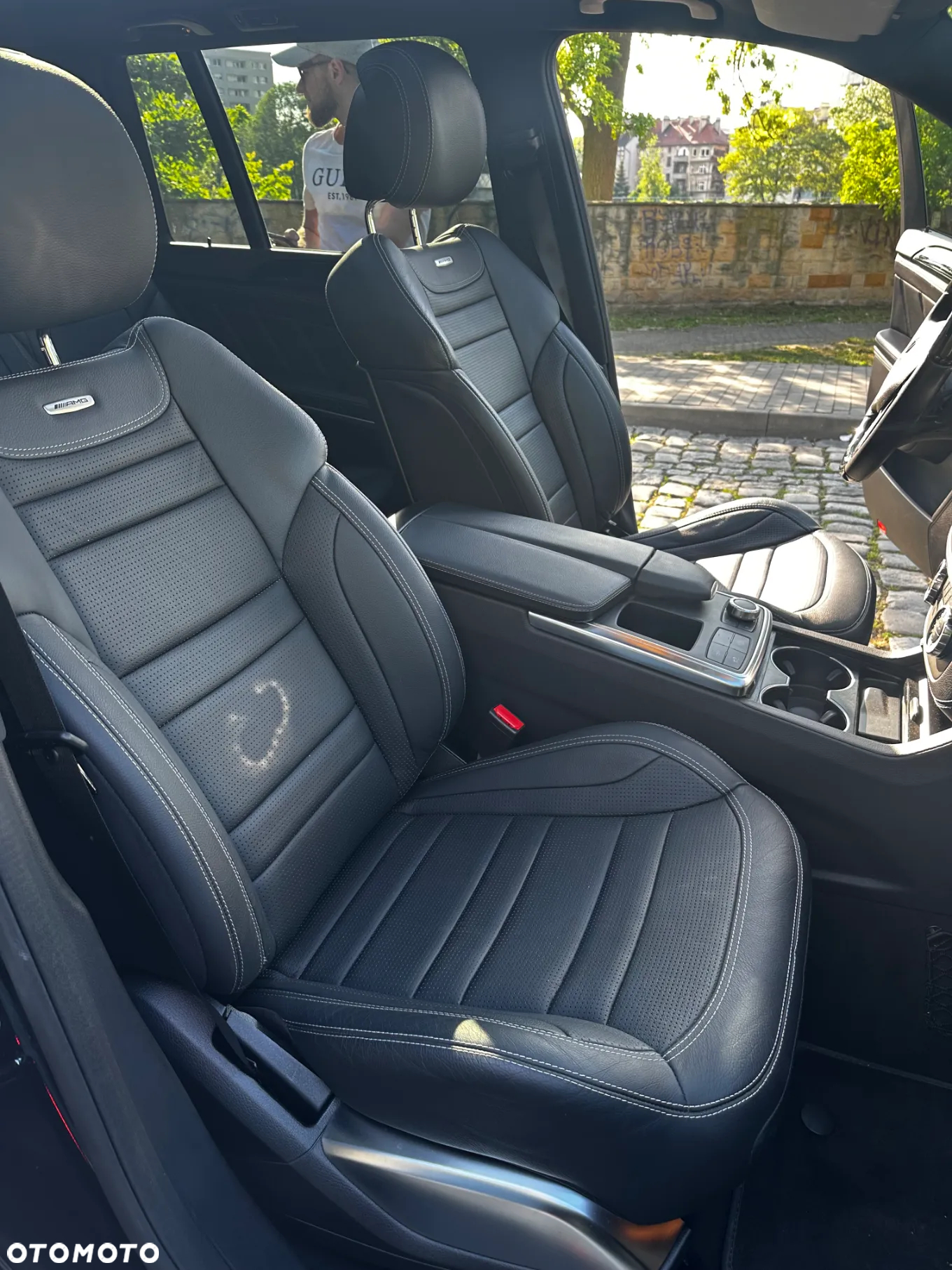 Mercedes-Benz GL 63 AMG - 15