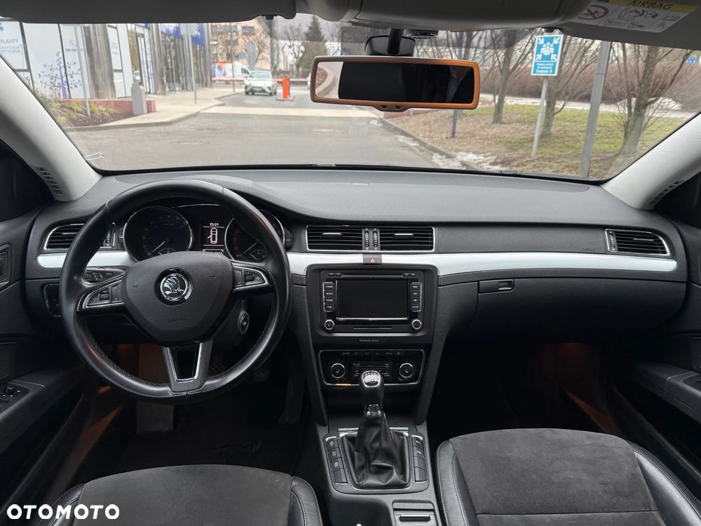 Skoda Superb 1.6 TDI Elegance - 23