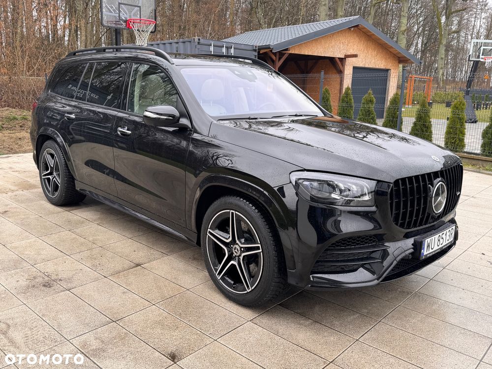 Mercedes-Benz GLS - 1