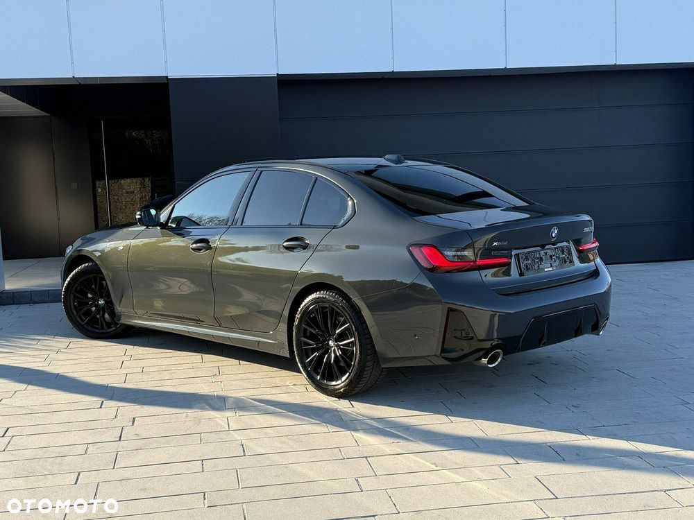 BMW Seria 3 320d xDrive M Sport - 16