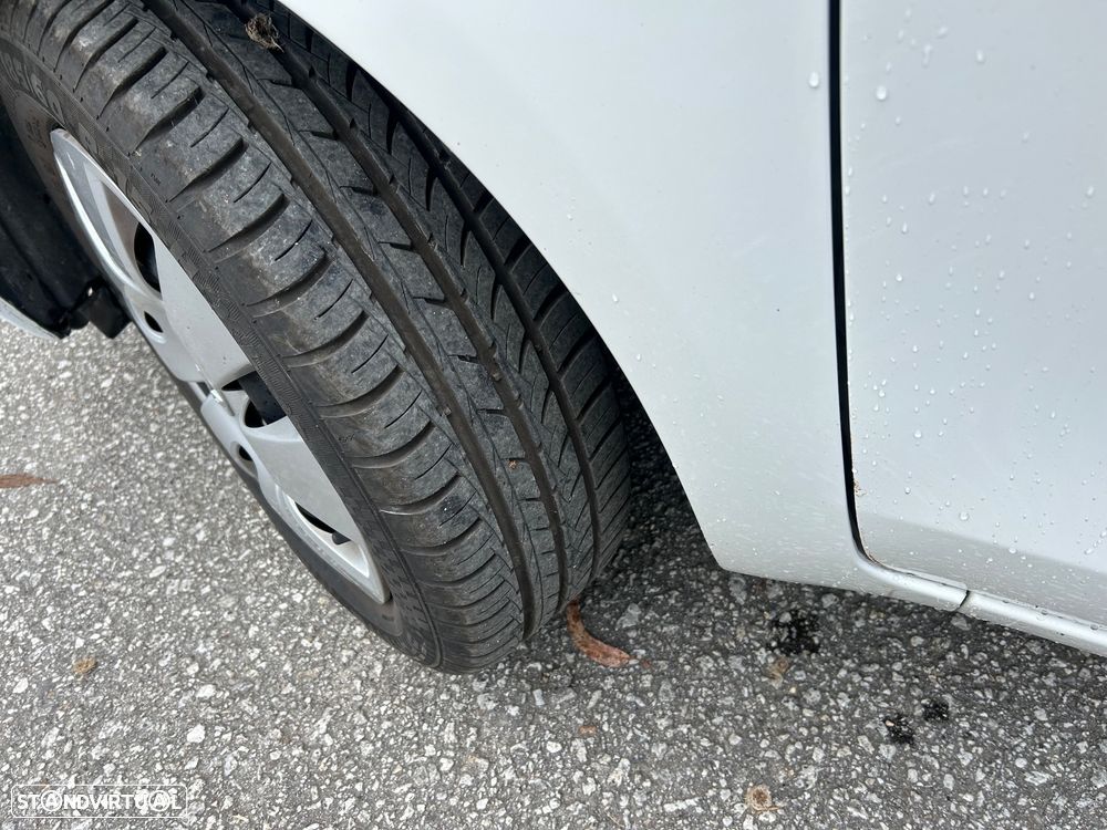 Toyota Yaris 1.0 VVT-i Cool Edition - 31