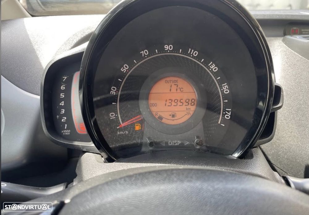 Toyota Aygo 1.0 - 5