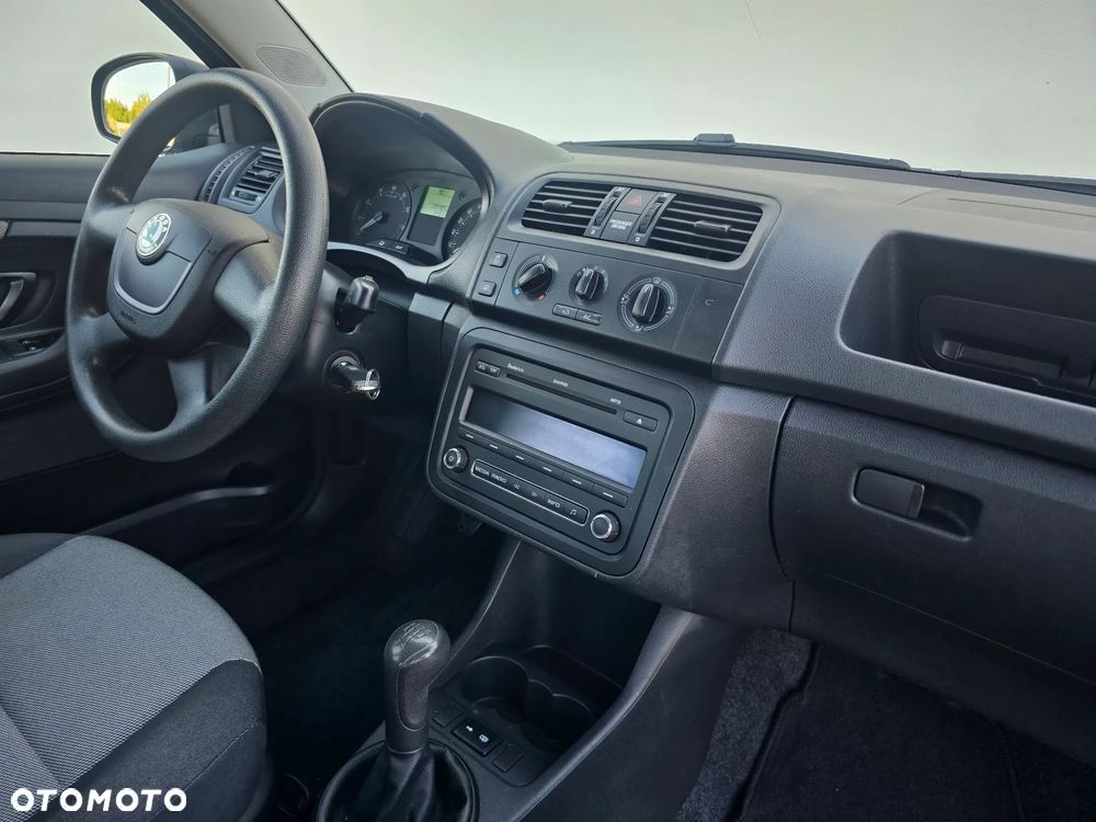 Skoda Fabia 1.4 16V Ambiente - 11