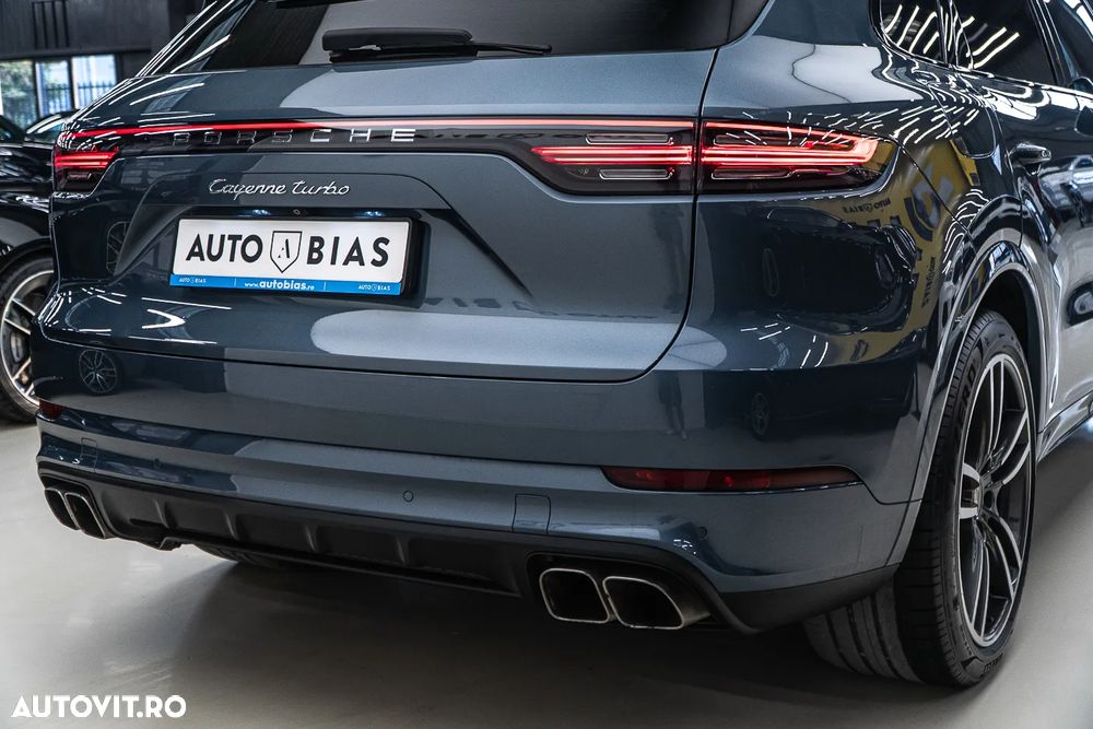 Porsche Cayenne Turbo - 14