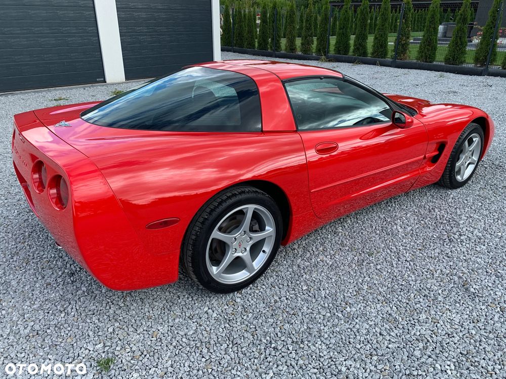 Chevrolet Corvette - 1