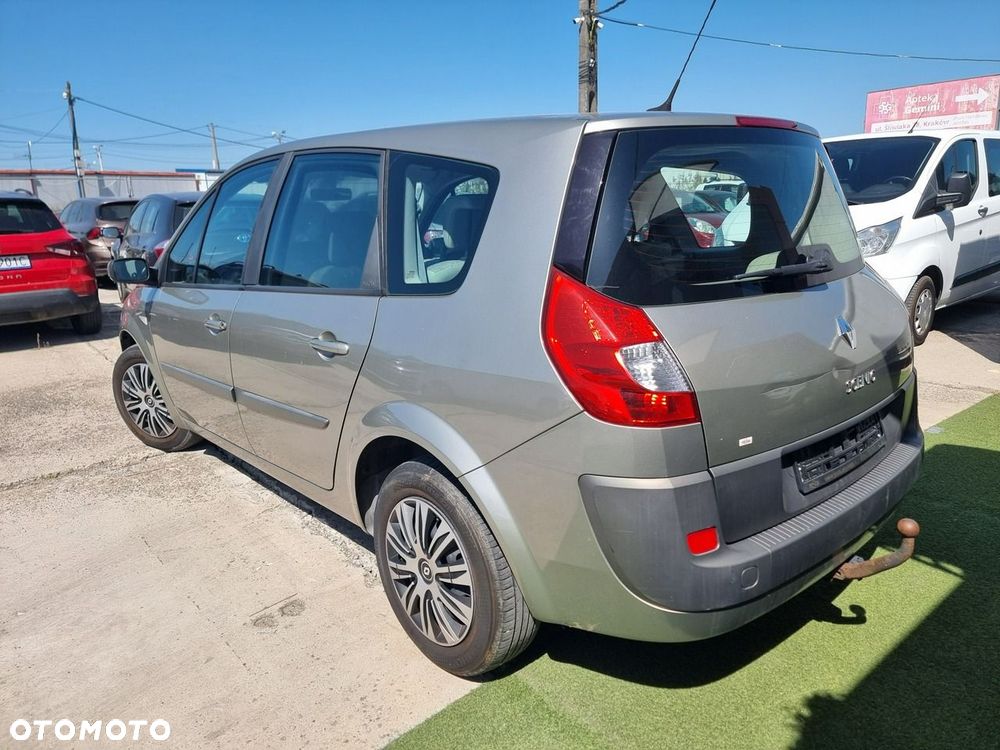 Renault Scenic - 6