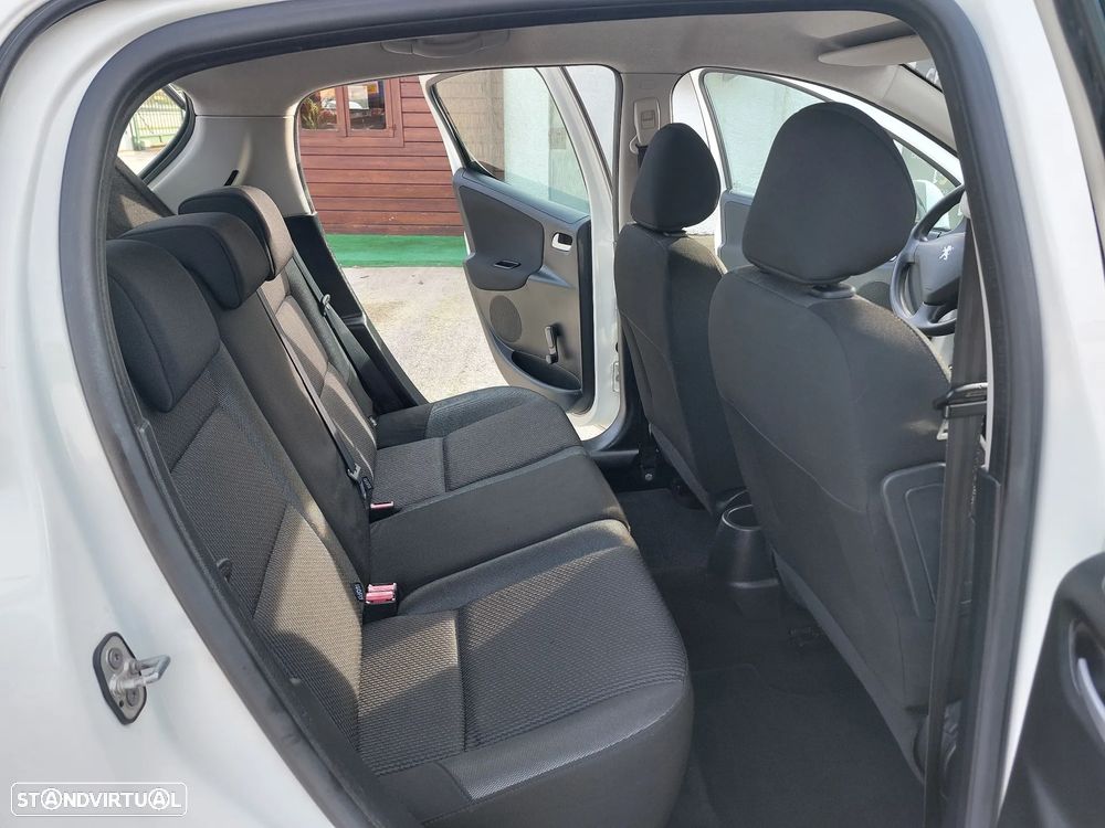 Peugeot 207 1.6 HDi 99g - 12