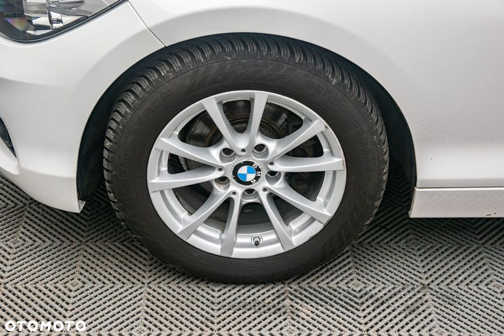 BMW Seria 1 118i - 28