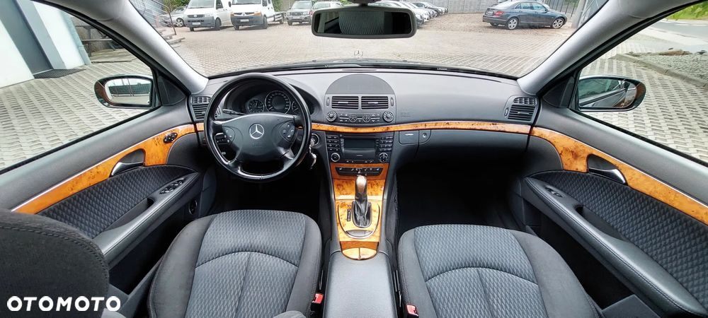 Mercedes-Benz Klasa E - 8
