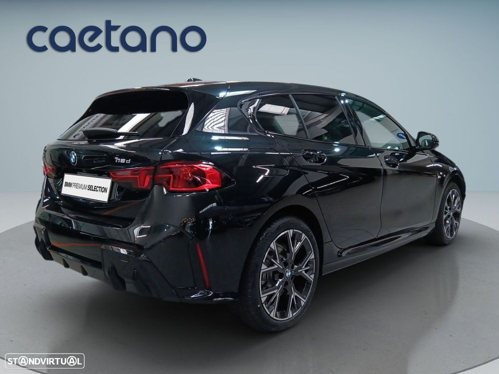 BMW 118 d Pack Desportivo M - 7