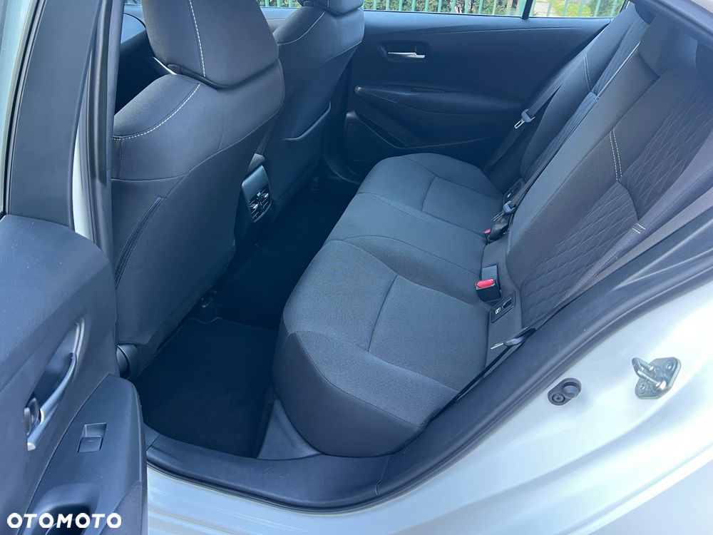 Toyota Corolla - 24