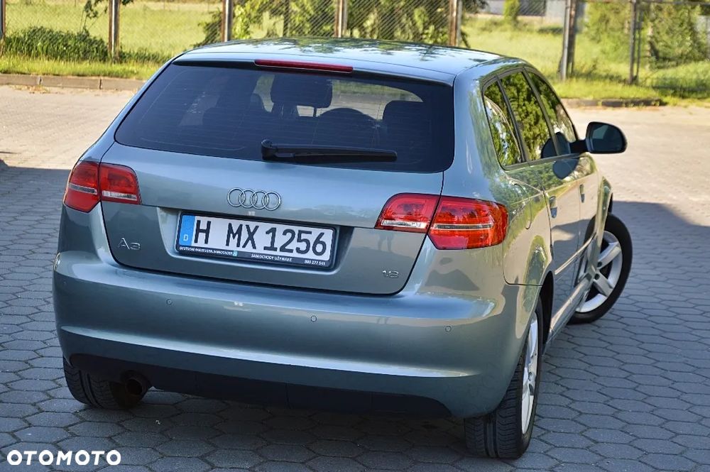 Audi A3 Sportback 1.6 Attraction - 12