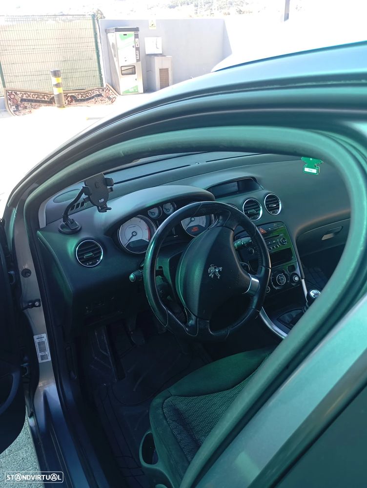 Peugeot 308 SW - 7