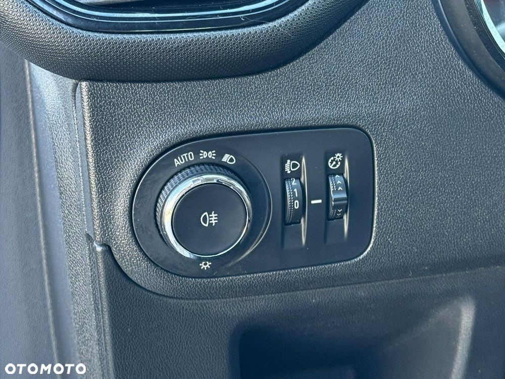 Opel Crossland X - 26