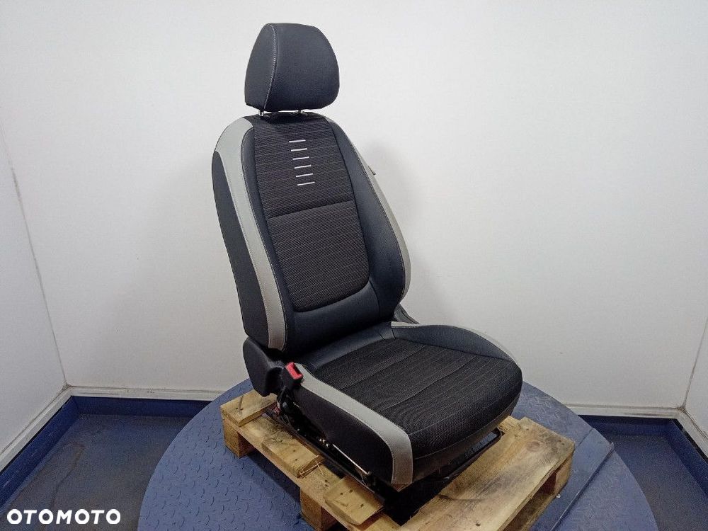 KIA STONIC LIFT 20-25 FOTEL LEWY PRZEDNI KIEROWCY. - 6