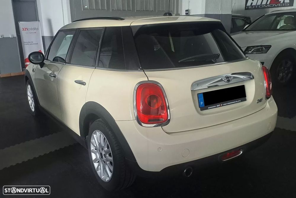 MINI 5 Portas One - 4