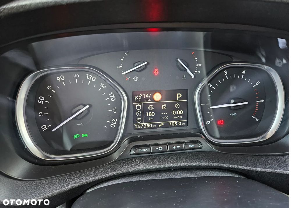 Citroën SpaceTourer XL EAT8 Feel - 10