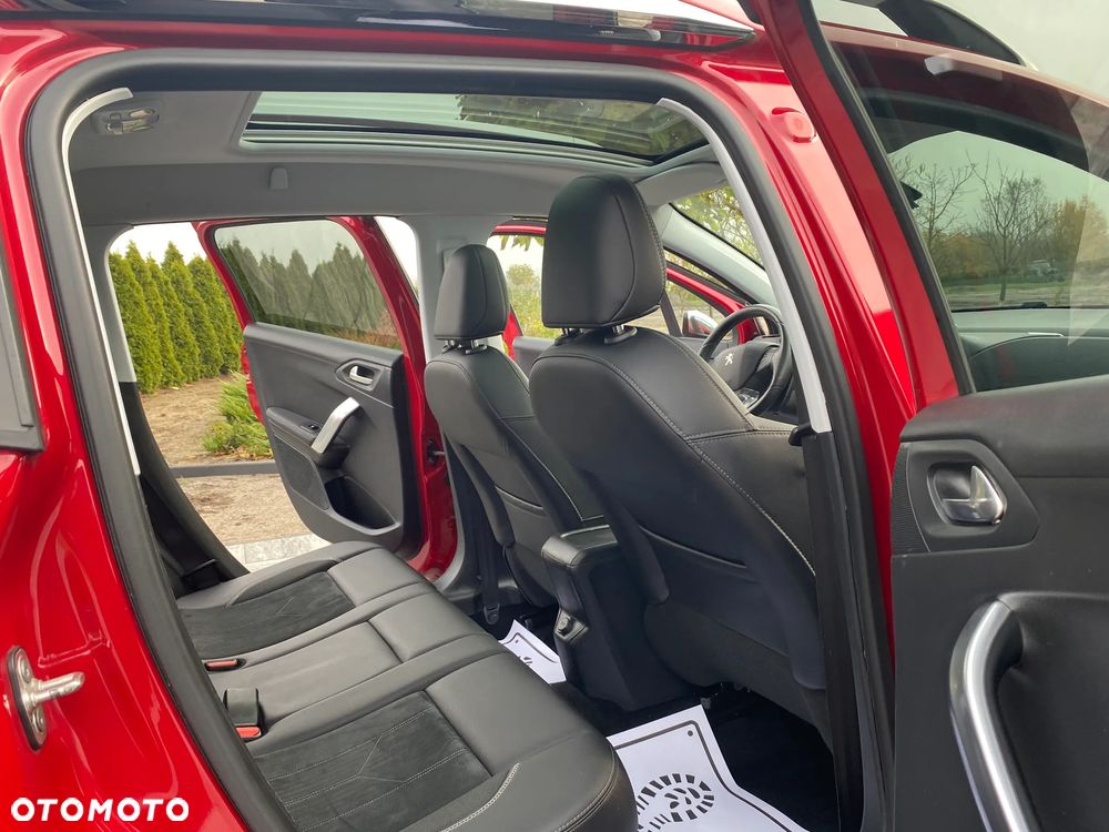 Peugeot 2008 1.2 Pure Tech Crossway S&S EAT6 - 31