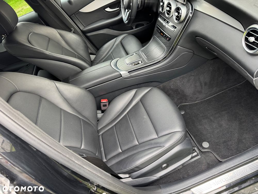 Mercedes-Benz GLC 300 4Matic 9G-TRONIC Exclusive - 13