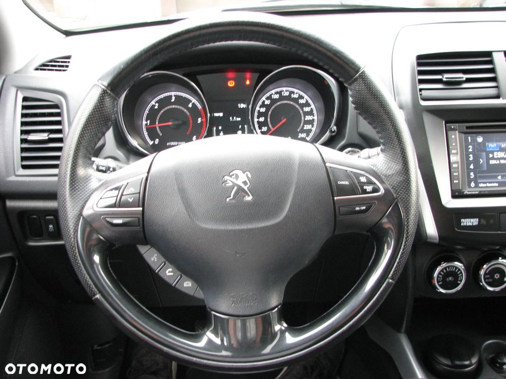 Peugeot 4008 - 22