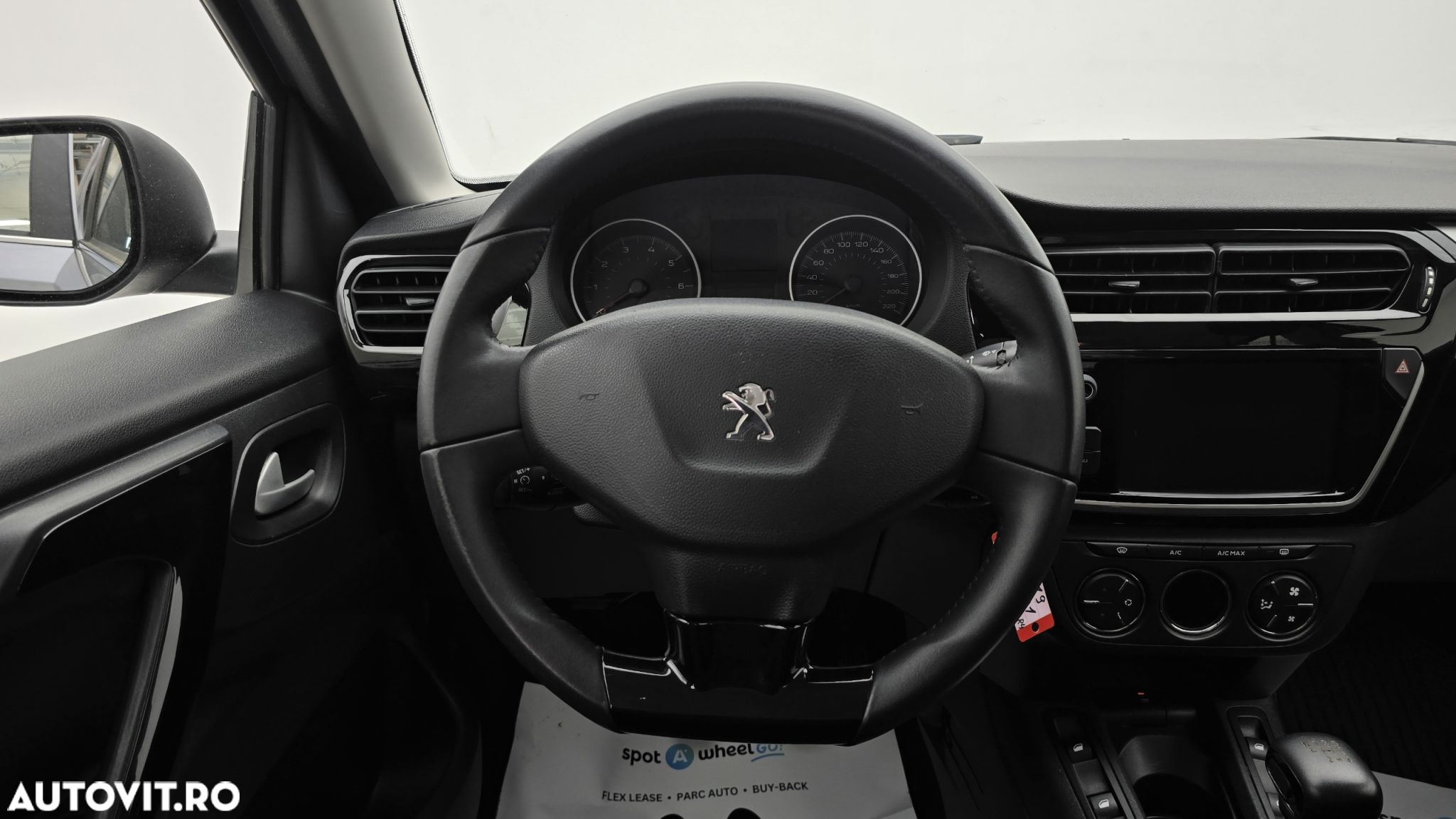 Peugeot 301 1.5 BlueHDI FAP Allure - 14
