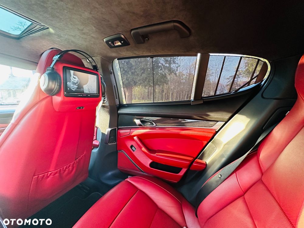 Porsche Panamera Turbo Executive PDK - 25