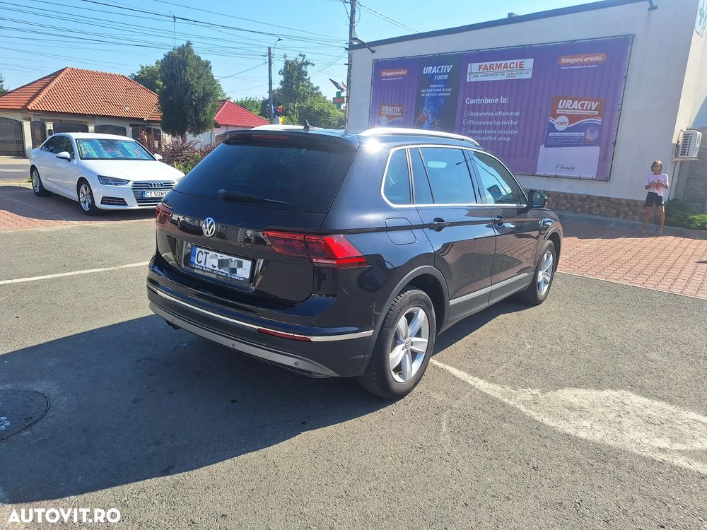 Volkswagen Tiguan - 2