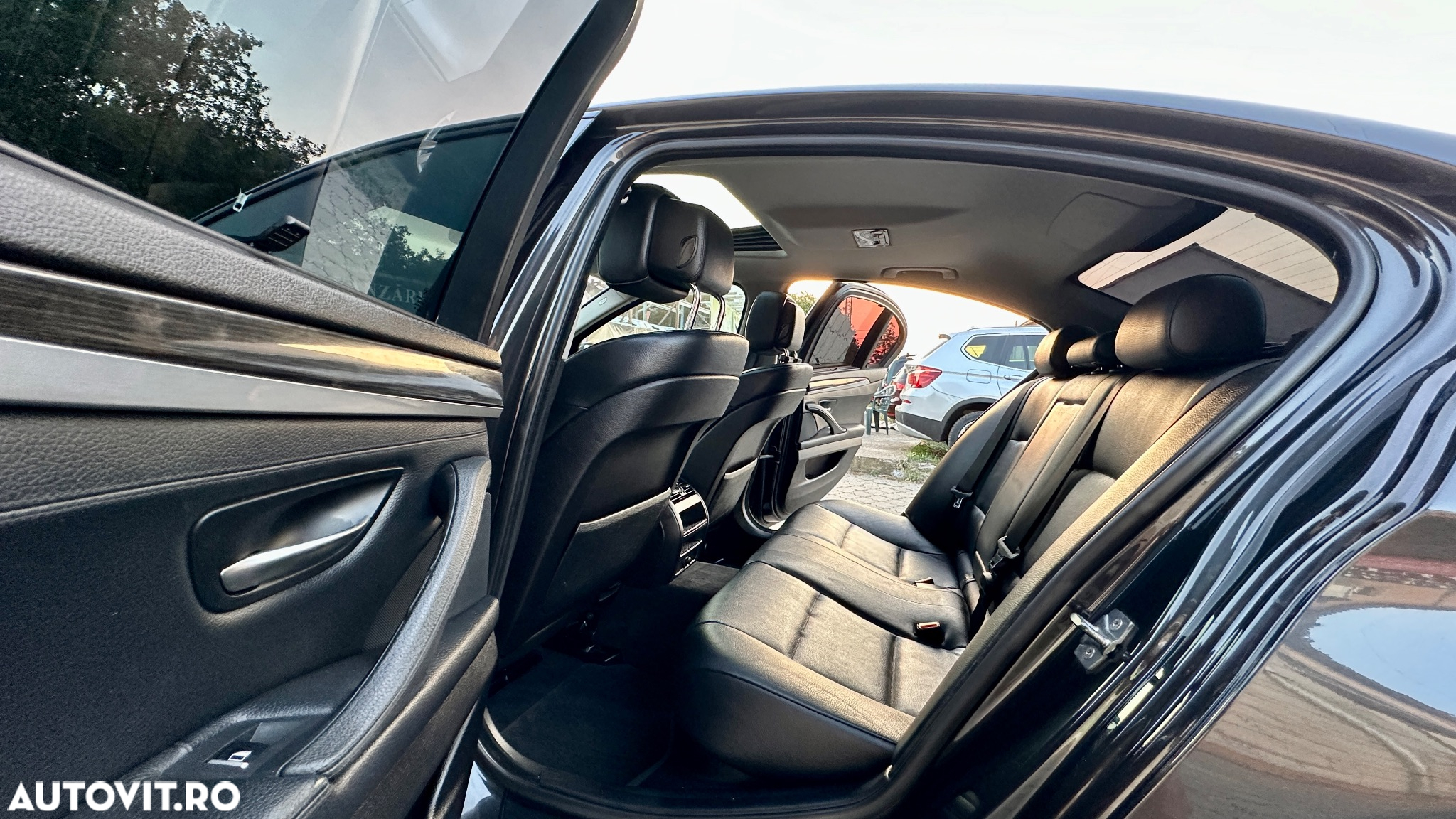 BMW Seria 5 520d - 7