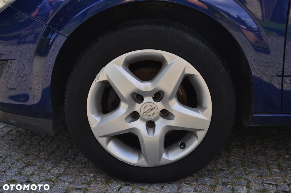 Opel Astra 1.4 NJoy - 34