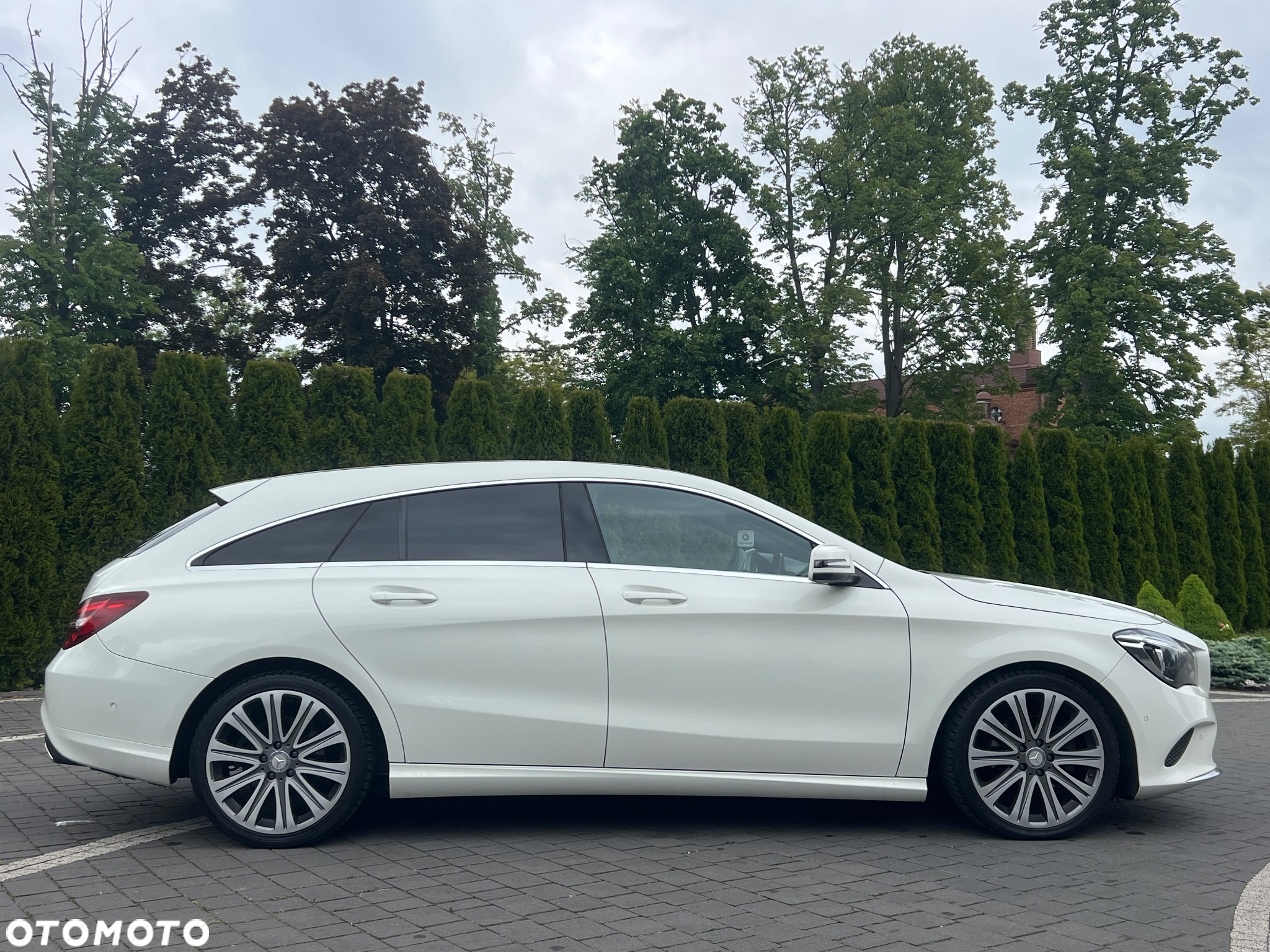 Mercedes-Benz CLA Shooting Brake 200 7G-DCT - 4