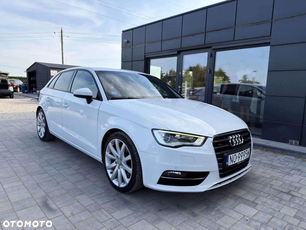 Audi A3 Sportback 2.0 TDI Quattro Ambiente S tronic - 11